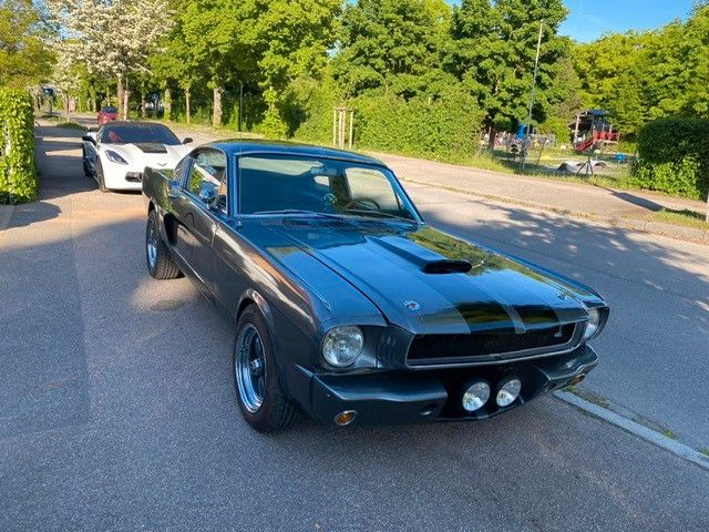 1965 Ford Mustang Fastback grau1