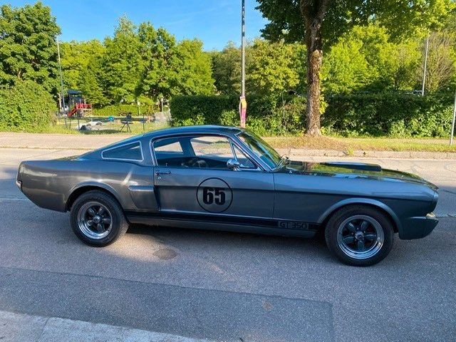 1965 Ford Mustang Fastback grau3